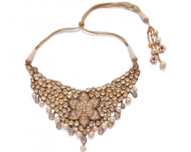 Latique Launches Their New Bridal Jewellery Collection ``Blooming Fables``