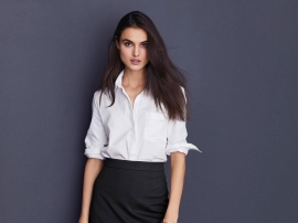 Classic and timeless pieces of clothing every woman must own