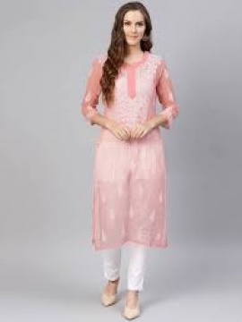 Here`s why you must own a chikankari kurta before summer officially begins