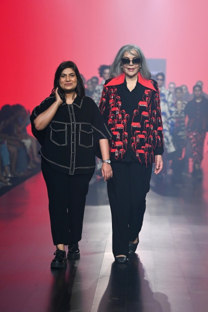SHAHIN MANNAN GAVE FASHION FOR WOMEN HER INDIVIDUAL STYLE SENSIBILITIES AT LAKMÉ FASHION WEEK IN PARTNERSHIP WITH FDCI
