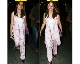 Hina Khan spotted in pasha India outfit at airport