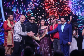  Alipurduar`s girl Neelanjana Ray crowned as the winner of Zee TV`s Sa Re Ga Ma Pa 2021