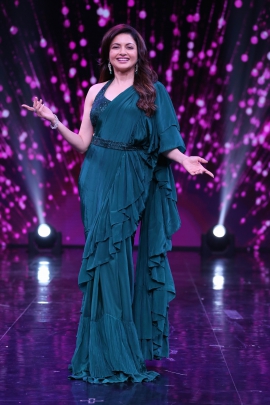 The evergreen BhagyashreeDassani is all set to make her debut as a judge on DID Super Moms  