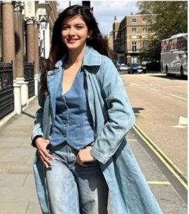 Shanaya Kapoor`s London calling looks were about denim, stripes, and all things in sync with the season
