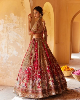 Wedding Lehenga Trends for 2025: A Perfect Blend of Tradition and Modernity