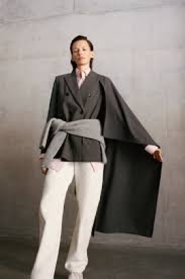 Effortless Elegance: The Fashion Formula Defining July 2025